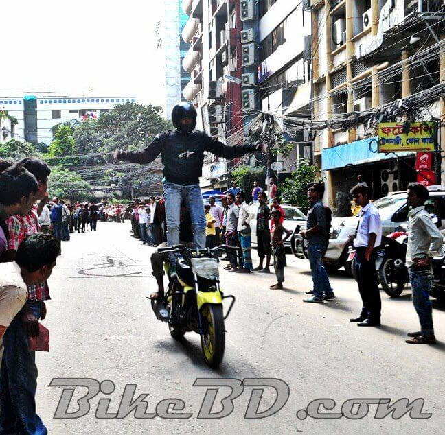 motorcycle stunt in bangladesh