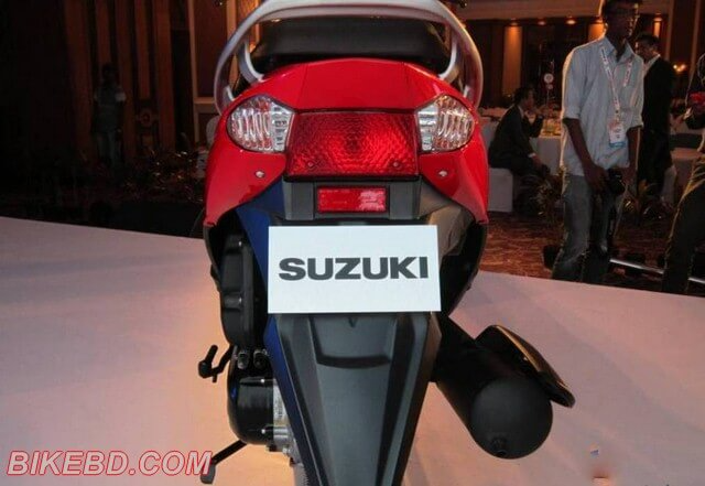 Suzuki-Lets-scooter-showroom-in-bangladesh