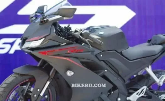 Yamaha R15 V3 sports bike