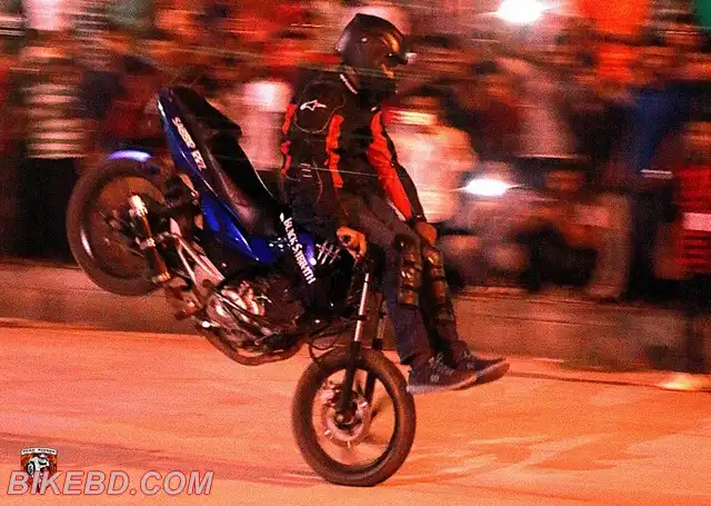 LIVE STUNT SHOW