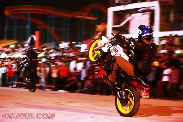 MOTOR BIKE STUNT