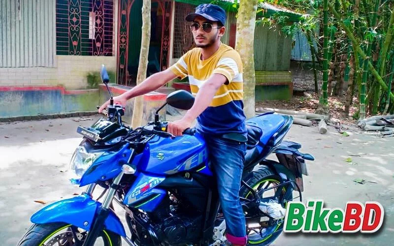 suzuki gixxer 155 user with blue cap