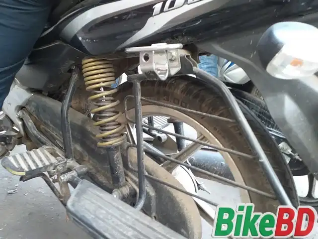 bajaj platina es rear tire