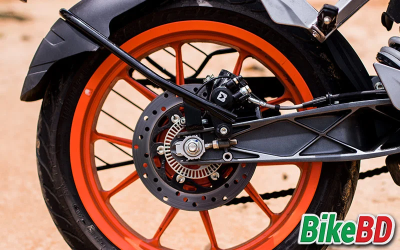 ktm duke 125 brakes