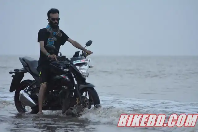 suzuki gixxer 2017 user in the sea