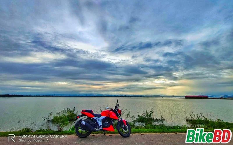 tvs apache rtr 160 4v red colour bike