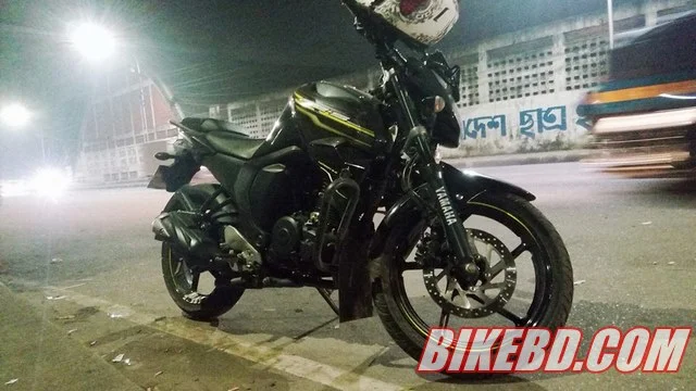 yamaha fzs fi review