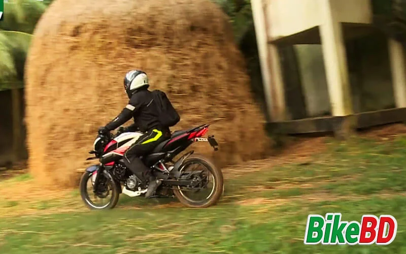 bajaj pulsar stuntmania