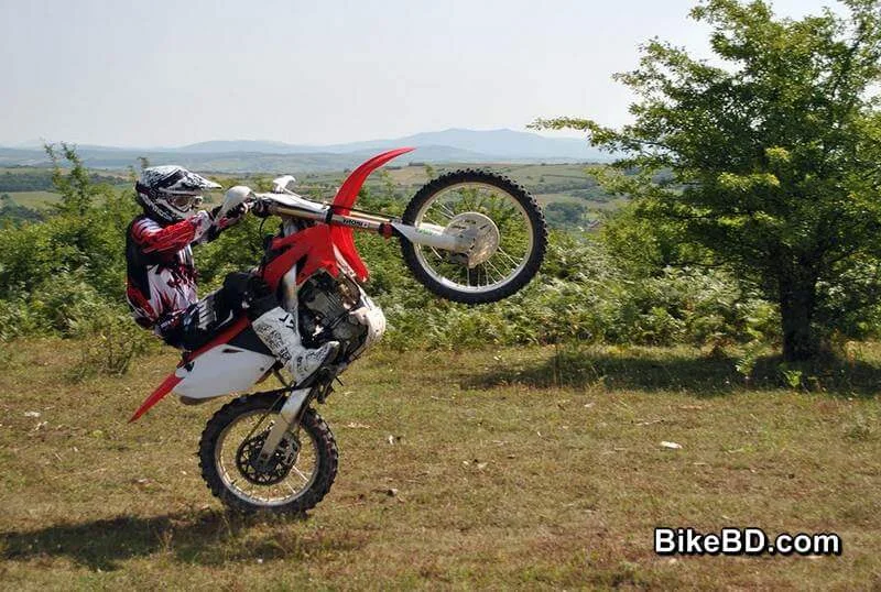 how-to-do-motorcycle-wheelie-on-dirt-bike