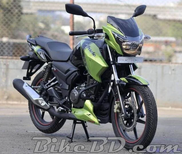 yamaha fzs vs tvs apache rtr 150