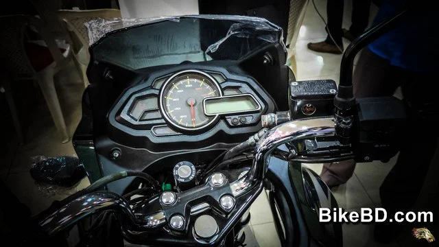 bajaj-discover-150f-meter