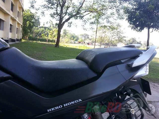 hero honda cbz xtreme sitting position