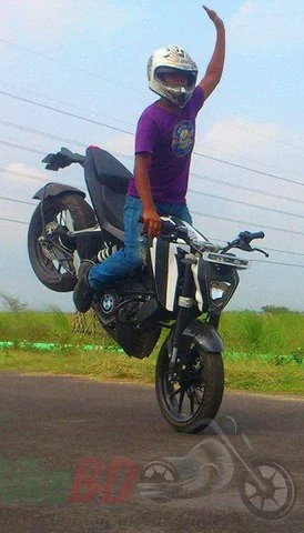 himu grz bike stunt