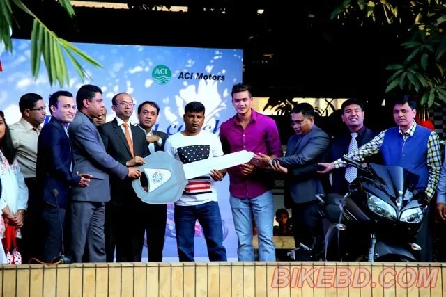 ACI Motors Give BD Cricketer Taskin Ahmed's Coach A Yamaha Motorcycle