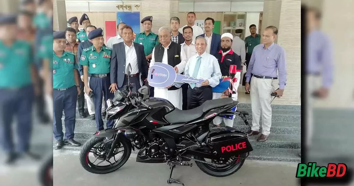 Bajaj Pulsar N-250cc Motorcycle Presented To The Hon'ble Home Minister As A Gift