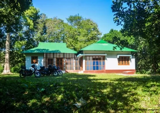 ডে লং ট্যুর যা কিনা সকালে রওনা দিয়ে সন্ধ্যায় ফিরে আসা যায়