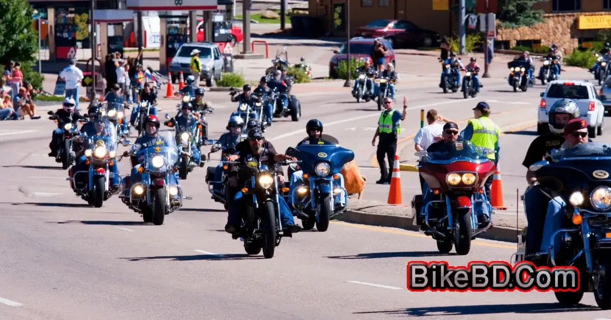 Demerits Of Riding In Large Motorcycle Groups