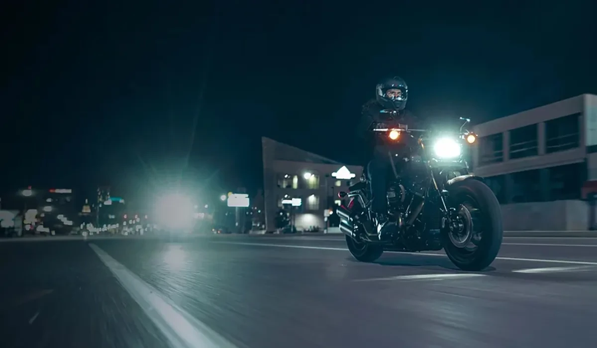 How To Use Headlights And Auxiliary Lights Properly?