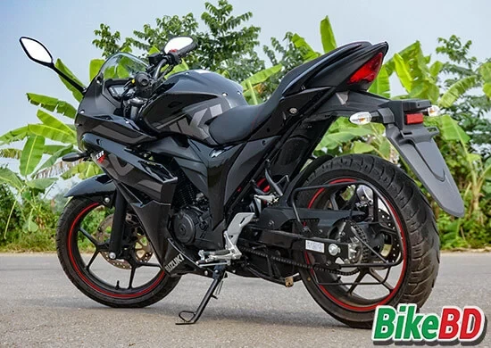 Suzuki Offering 40,000 BDT Cashback on Suzuki Gixxer SF