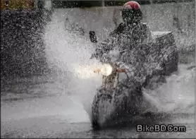 Why Should Not Ride A Motorcycle In The Rain – 10 Reasons
