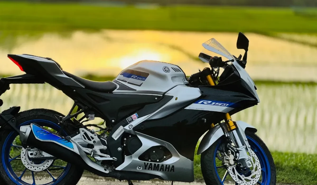Yamaha R15M BS7 2000 কিলোমিটার রাইড করে বাস্তব অভিজ্ঞতা - অভ্র
