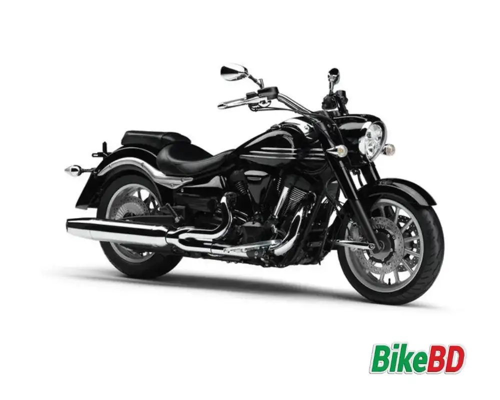 Yamaha XV1900A 2015 (1)