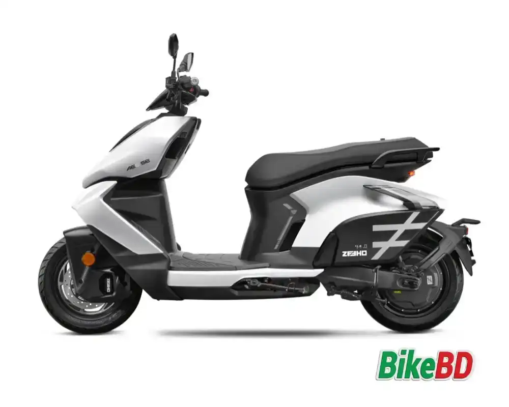 Zeeho AE8 SE White